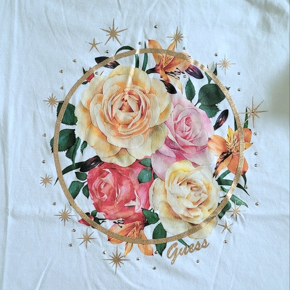 Guess❓Miller Floral💐 Graphic Tee👕 - NWT - Picture 14 of 15